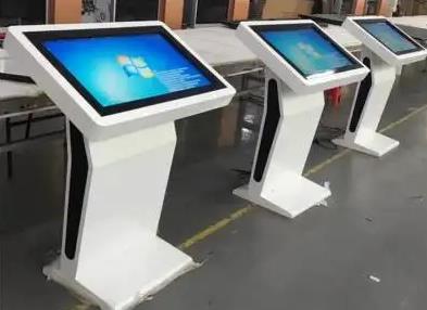 Le macchine all-in-one touchscreen sono entrate in ogni aspetto della vita delle persone